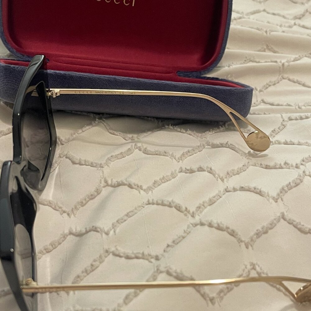 Gucci Black Oversized Rectangular Sunglasses - image 3